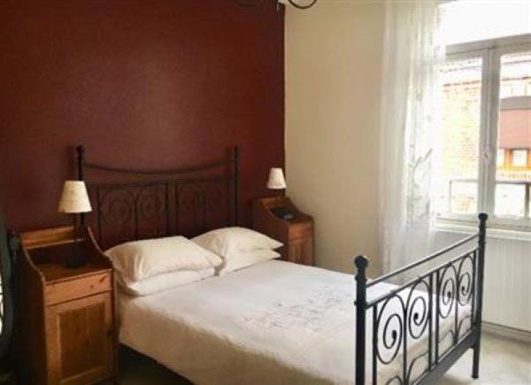 Spacious Quentoinise Town House Saint-Quentin  Bagian luar foto