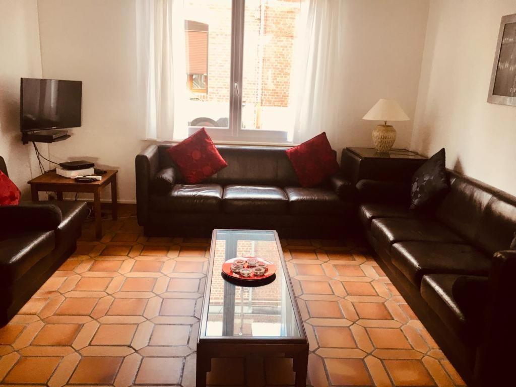 Spacious Quentoinise Town House Saint-Quentin  Bagian luar foto